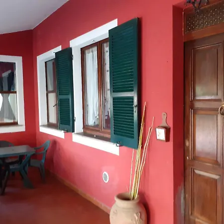 Con Piscina In Umbria *