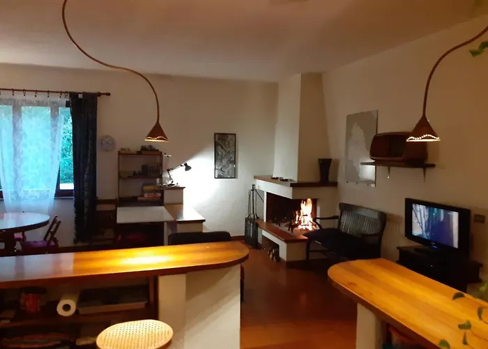 Con Piscina In Umbria Фолиньо